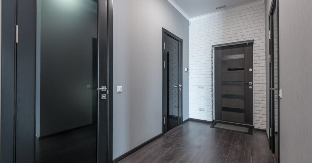 Entrance to a leasehold apartment building