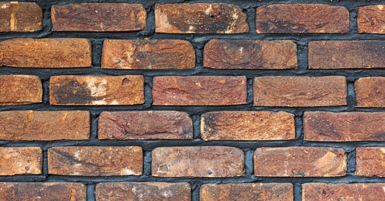 How to Spot Structural Problems Before You Make an Offer: A Room-by-Room Guide